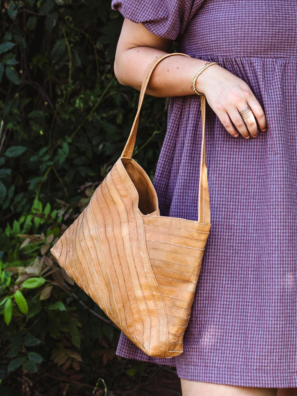 Criscross Leather Handbag in Camel